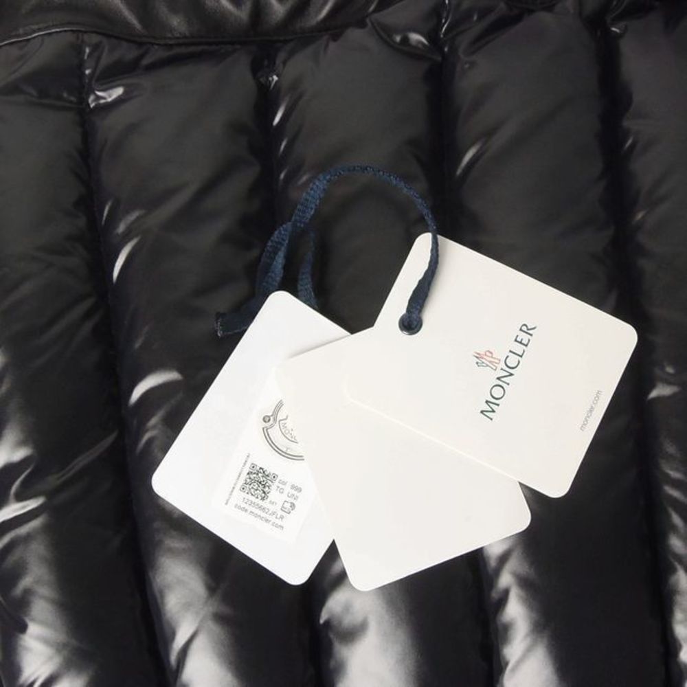 Moncler Seashell Backpack Black - Picture 8 of 10